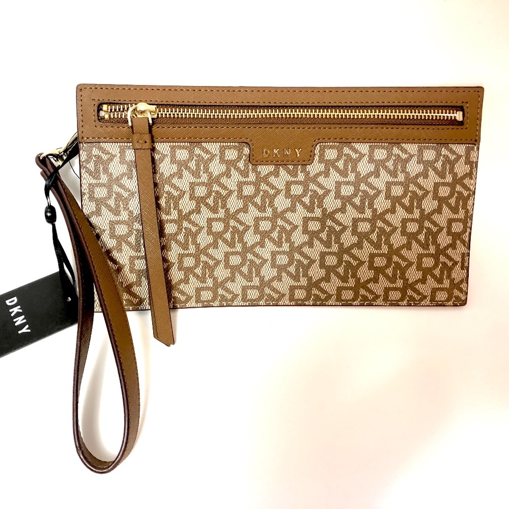 DKNY WRISTLET WITH STRAP NWT $118.00